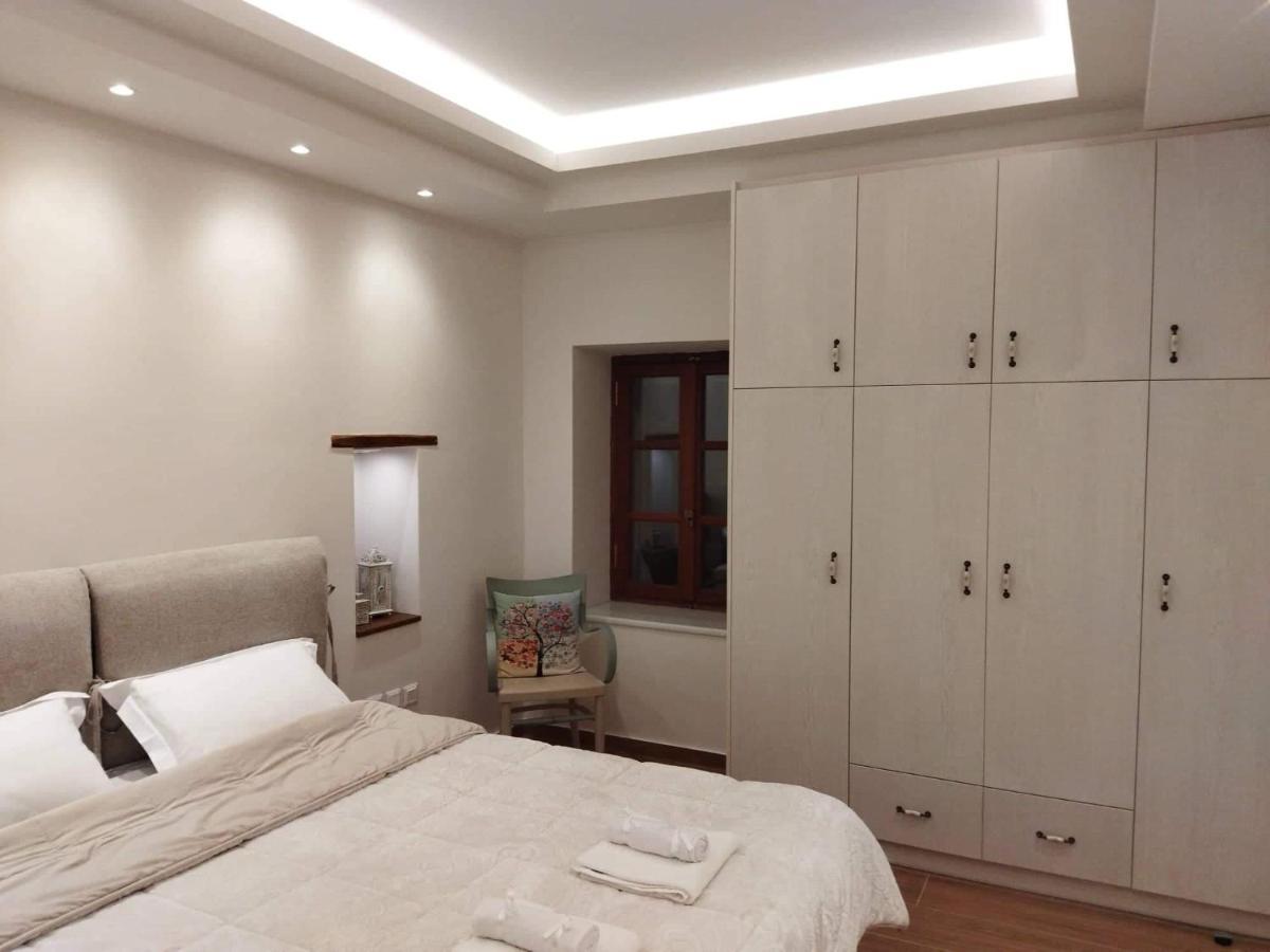 Tsolakis Luxury House Villa Leonídion Exterior foto
