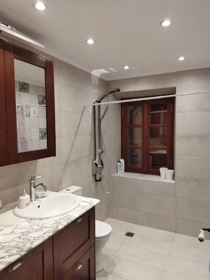 Tsolakis Luxury House Villa Leonídion Exterior foto